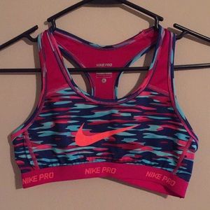 Nike Pro bra